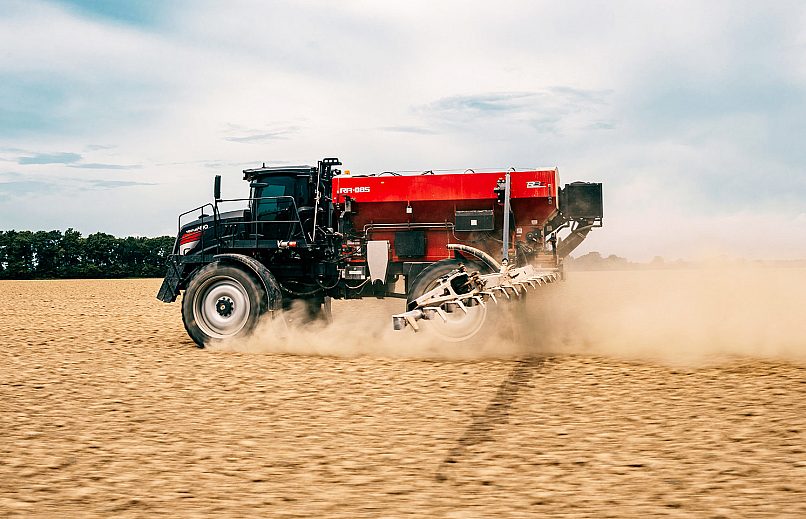 Vector 390 High Capacity Row Crop Spreader RBR Enterprise